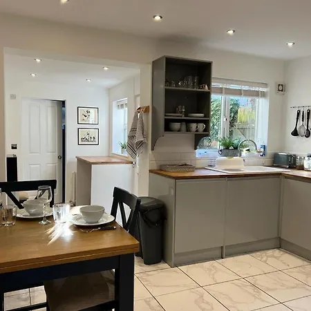 42 Church Row - 2 Beds And 2 Bathrooms Bury St. Edmunds Exterior photo