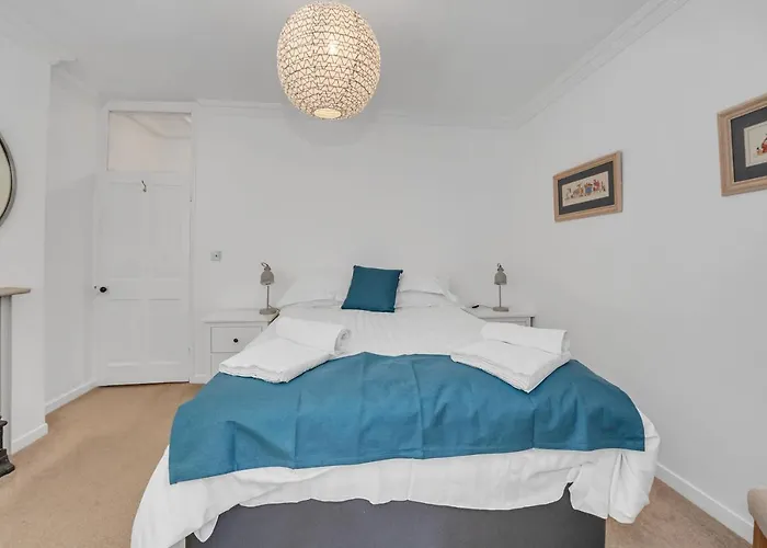 42 Church Row - 2 Beds And 2 Bathrooms