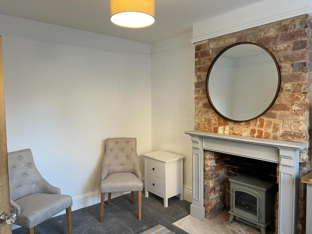 42 Church Row - 2 Beds And 2 Bathrooms