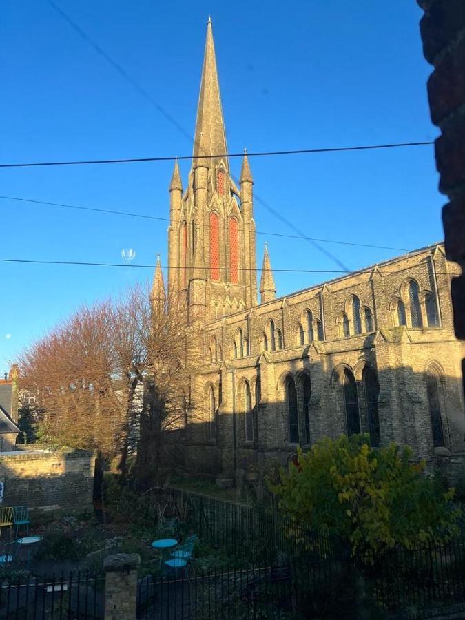 42 Church Row - 2 Beds And 2 Bathrooms * Bury St. Edmunds